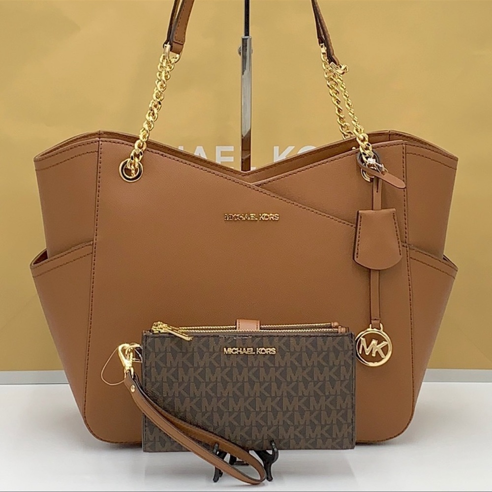 MICHAEL KORS LG X CHAIN SHOULDER TOTE & WALLET SET - Picture 2 of 16